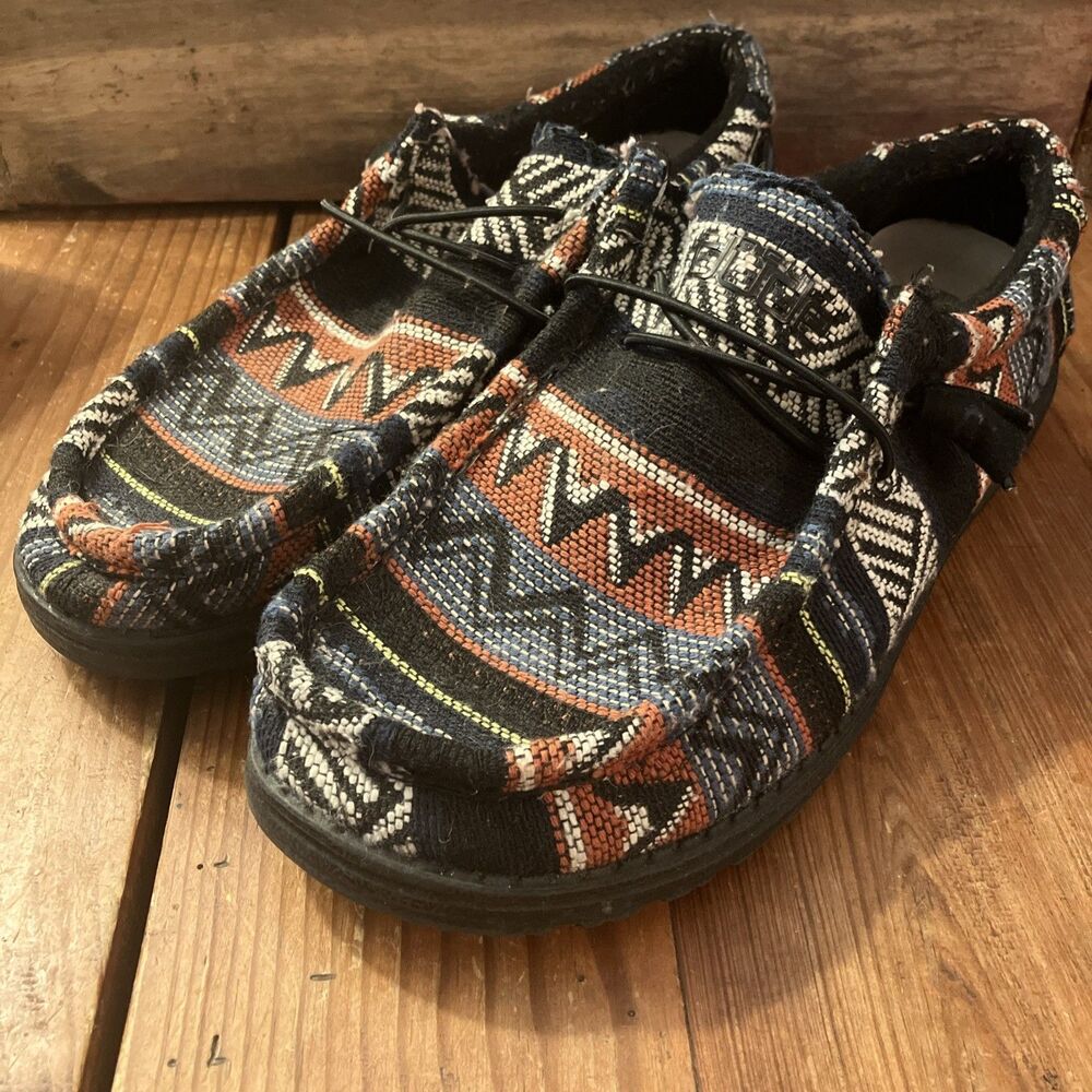 Hey Dude Wally Arrow Multi Southwestern Aztec Slip On Canvas Shoes Sz 10 Men